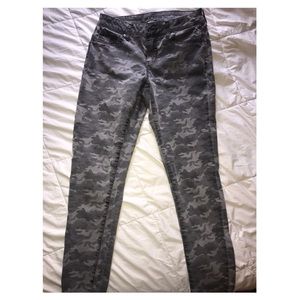 Camo pants